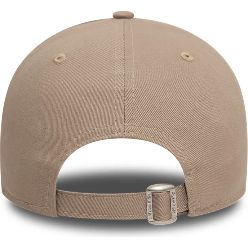 cappellino-visiera-curva-marrone-chiaro-regolabile-9forty-league-essential-di-new-york-yankees-mlb-di-new-era