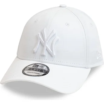 Vit justerbar kurvad keps med vit logotyp 9FORTY League Essential från New York Yankees MLB av New Era