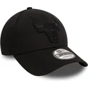 cappellino-curvo-nero-regolabile-con-logo-nero-9forty-essential-di-chicago-bulls-nba-di-new-era