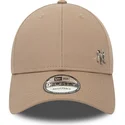 verstellbare-9forty-flawless-kappe-in-hellbraun-von-new-york-yankees-mlb-von-new-era
