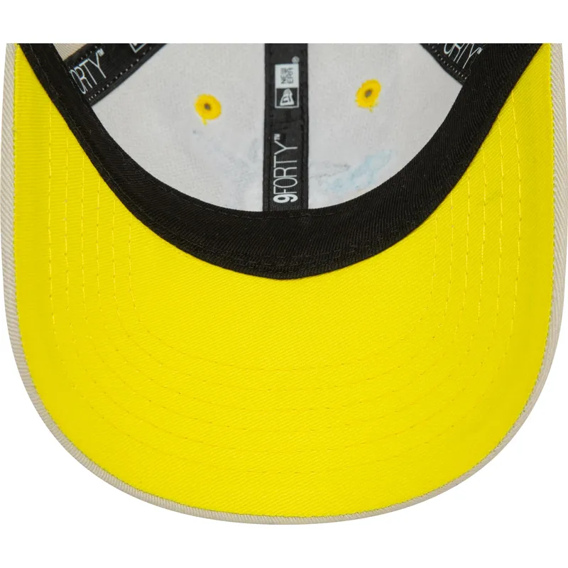 beige-verstellbare-kinderkappe-9forty-character-mit-pinguin-von-new-era