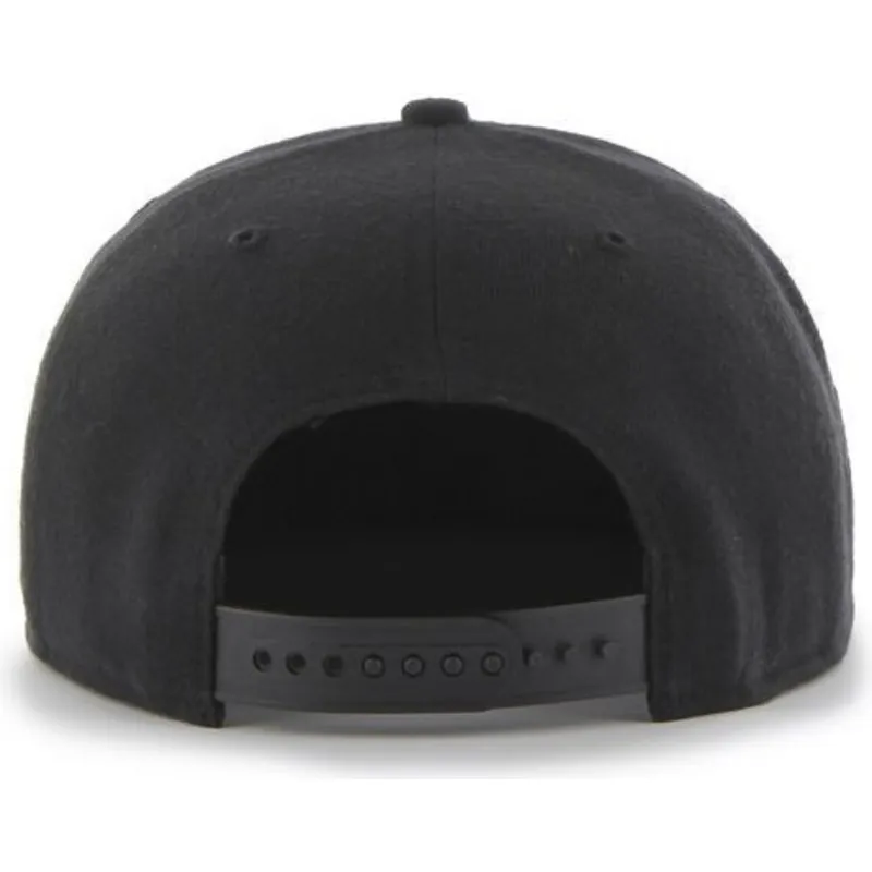 mutzen-flach-schwarz-snapback-der-boston-red-sox-mlb-von-47-brand