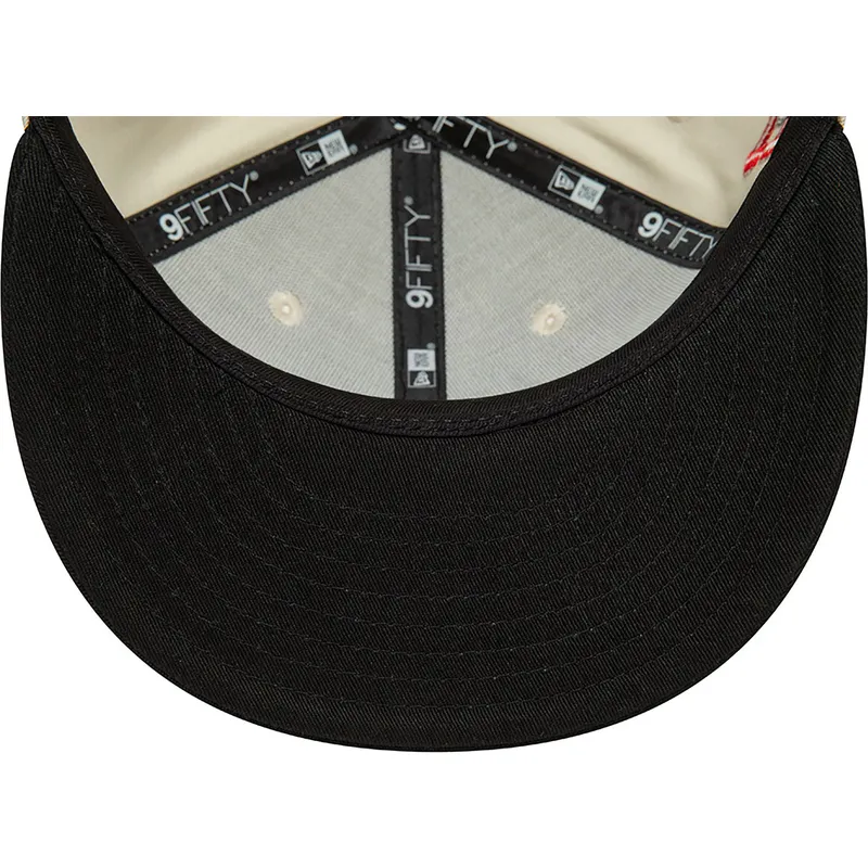 beige-und-schwarze-flache-snapback-kappe-9fifty-logo-der-chicago-bulls-nba-von-new-era
