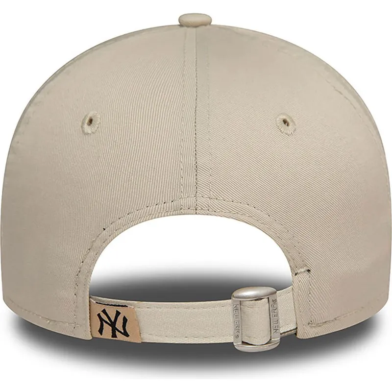 beige-verstellbare-damen-cap-9forty-floral-der-new-york-yankees-mlb-von-new-era