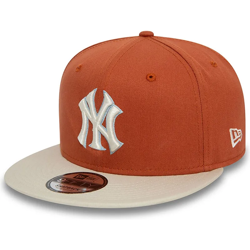 braune-und-beige-flache-snapback-kappe-9fifty-patch-der-new-york-yankees-mlb-von-new-era