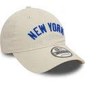 cappellino-curvo-beige-regolabile-9twenty-wordmark-dei-new-york-yankees-mlb-di-new-era