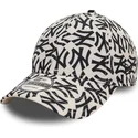 verstellbare-9forty-monogramm-beige-und-schwarze-kappe-der-new-york-yankees-mlb-von-new-era