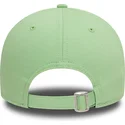 hellgrune-verstellbare-curved-cap-9forty-essential-von-new-era