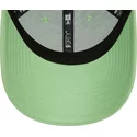 casquette-courbee-verte-claire-ajustable-9forty-essential-new-era
