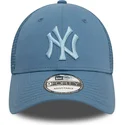 blaue-trucker-kappe-mit-blauem-logo-9forty-home-field-der-new-york-yankees-mlb-von-new-era