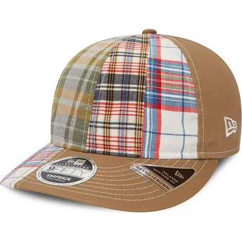 Cappellino marrone con visiera curva regolabile 9FIFTY Retro Crown Relaxed Heritage Fit di New Era x Original Madras Trading Com