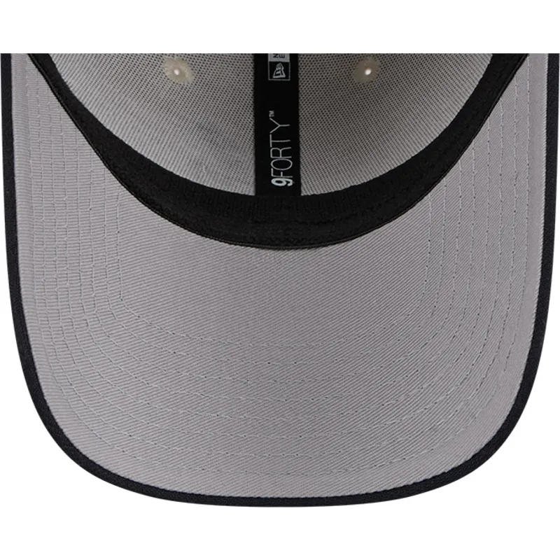 beige-und-marineblaue-gebogene-snapback-kappe-9forty-stretch-snap-4th-of-july-der-atlanta-braves-mlb-von-new-era