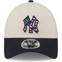 new-era-new-york-yankees-mlb-9forty-stretch-snap-4th-of-july-beige-und-marineblau-gebogene-snapback-kappe