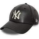 new-york-yankees-mlb-new-era-9forty-justerbar-svart-bojd-skinnkeps