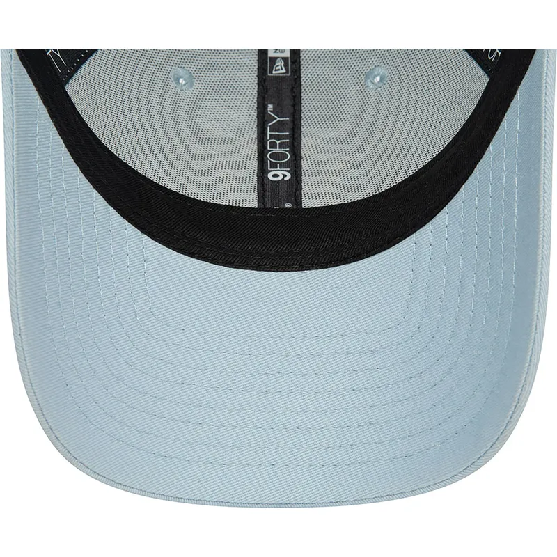 mutzen-gebogen-blau-verstellbares-band-claro-9forty-league-essential-der-new-york-yankees-mlb-von-new-era