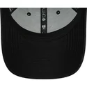 verstellbare-schwarze-curved-cap-mit-rotem-logo-9forty-league-essential-der-new-york-yankees-mlb-von-new-era