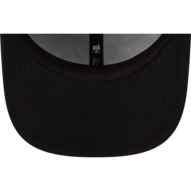 mutzen-gebogen-schwarz-snapback-9fifty-tonal-der-red-bull-racing-formula-1-von-new-era mutzen-gebogen-schwarz-snapback-9fifty-tonal-der-red-bull-racing-formula-1-von-new-era