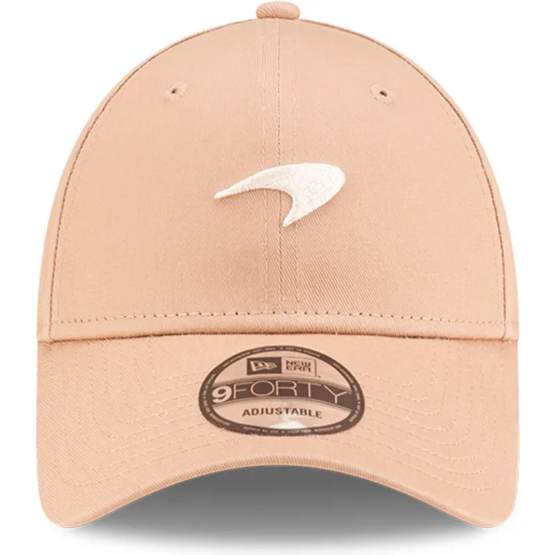 mutzen-gebogen-beige-verstellbares-band-9forty-seasonal-der-mclaren-racing-formula-1-von-new-era