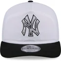 cappellino-curvo-bianco-e-nero-snapback-golfer-chrome-logo-dei-new-york-yankees-mlb-di-new-era