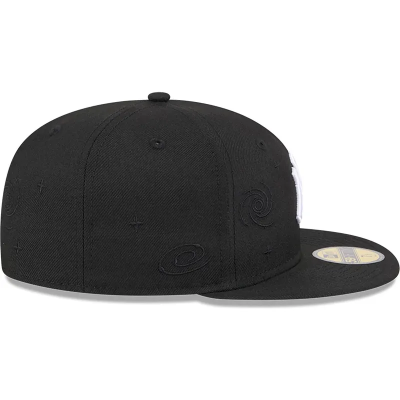 czarna-dopasowana-czapka-z-daszkiem-59fifty-global-new-york-yankees-mlb-od-new-era