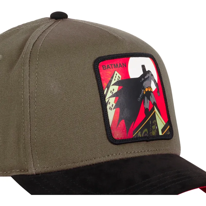 gorra-curva-marron-y-negra-snapback-batman-kni-dc-comics-de-capslab