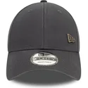 graue-verstellbare-curved-cap-9forty-pin-von-new-era