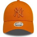 new-era-new-york-yankees-mlb-9forty-league-essential-orange-justerbar-damkeps-med-bojd-skarm-och-orange-logotyp