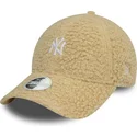 beige-verstellbare-curved-cap-fur-damen-9forty-borg-der-new-york-yankees-mlb-von-new-era