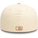 casquette-plate-beige-et-marron-ajustee-59fifty-side-patch-new-york-yankees-mlb-new-era