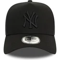 schwarze-9forty-e-frame-monochrome-snapback-kappe-mit-gebogenem-schirm-und-schwarzem-logo-der-new-york-yankees-mlb-von-new-era