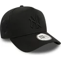 new-era-new-york-yankees-mlb-9forty-e-frame-monochrome-schwarze-snapback-cap-mit-gebogenem-schirm-und-schwarzem-logo