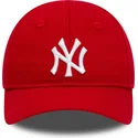 rote-verstellbare-kinderkappe-9forty-league-essential-inf-der-new-york-yankees-mlb-von-new-era