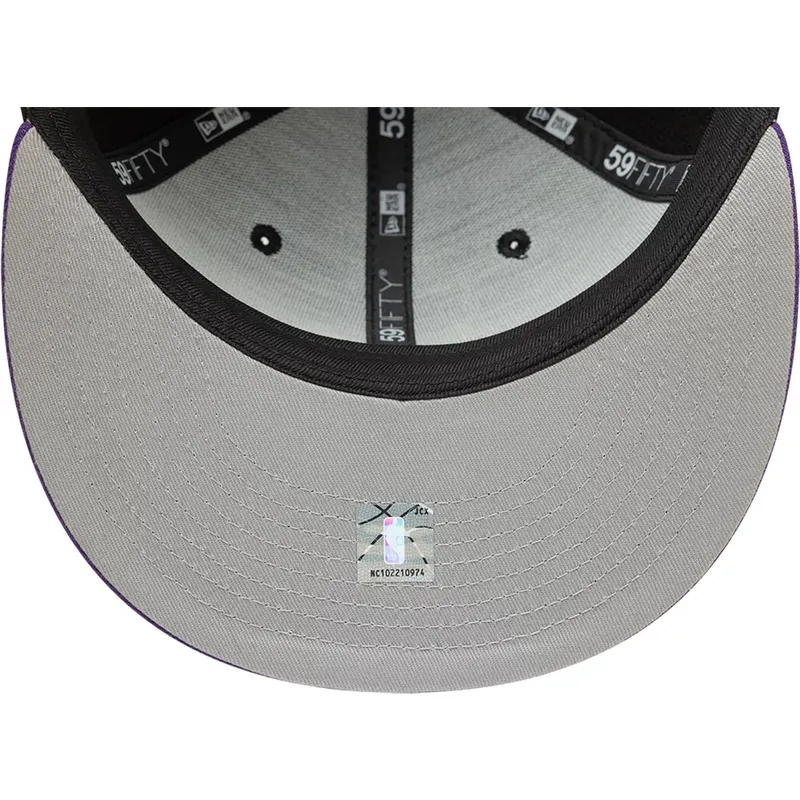 schwarze-und-violette-enganliegende-59fifty-classic-flatcap-der-toronto-raptors-nba-von-new-era