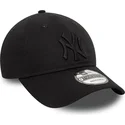 svart-bojd-justerbar-keps-med-svart-logotyp-9twenty-league-essential-fran-new-york-yankees-mlb-av-new-era