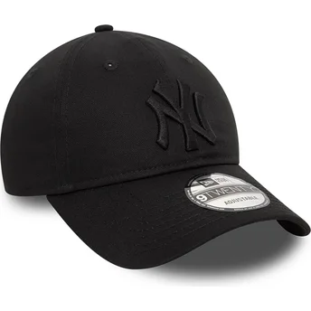 Cappellino nero regolabile con visiera curva e logo nero 9TWENTY League Essential dei New York Yankees MLB di New Era