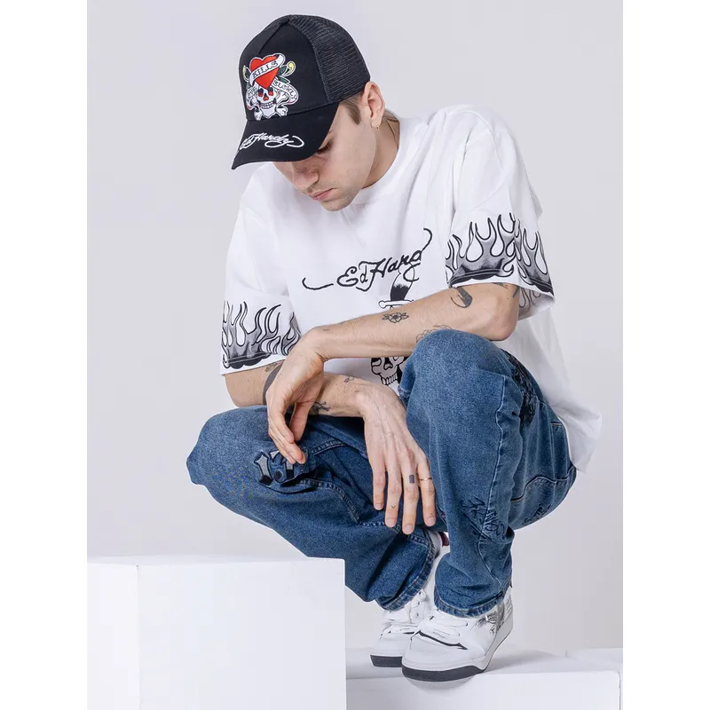 svart-truckerkeps-love-kills-slowly-fran-ed-hardy