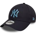 cappellino-visiera-curva-blu-marino-regolabile-con-logo-blu-9forty-league-essential-di-new-york-yankees-mlb-di-new-era