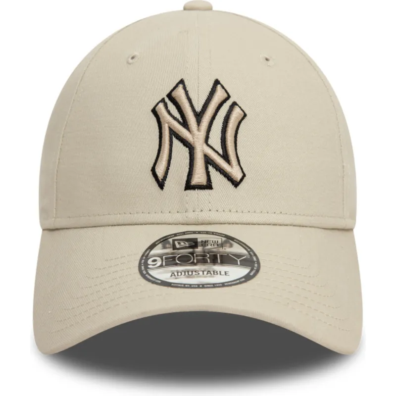 beige-justerbar-bojd-keps-med-svart-logotyp-9forty-team-outline-av-new-york-yankees-mlb-fran-new-era