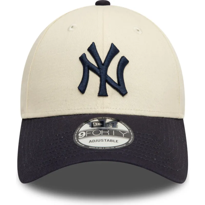 gebogene-beige-und-marineblaue-verstellbare-kappe-9forty-colour-block-der-new-york-yankees-mlb-von-new-era
