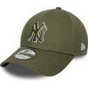 cappellino-con-visiera-curva-verde-regolabile-con-logo-verde-9forty-outline-di-new-york-yankees-mlb-di-new-era