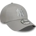 graue-verstellbare-curved-cap-9forty-outline-der-new-york-yankees-mlb-von-new-era