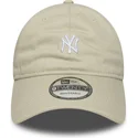 beige-verstellbare-kappe-9twenty-mini-logo-der-new-york-yankees-mlb-von-new-era