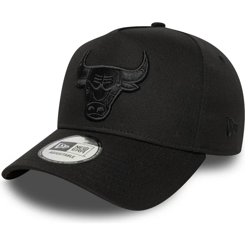 cappellino-visiera-curva-nero-snapback-e-frame-essential-di-chicago-bulls-nba-di-new-era
