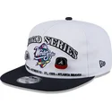 cappellino-piatto-bianco-e-nero-snapback-golfer-championship-pin-di-new-york-yankees-atlanta-braves-mlb-di-new-era