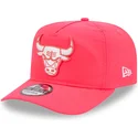 rozowa-zakrzywiona-czapka-z-daszkiem-golfer-everyday-nylon-chicago-bulls-nba-od-new-era-regulowana