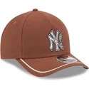 brazowa-czapka-z-daszkiem-typu-snapback-9forty-m-crown-a-frame-motorsport-new-york-yankees-mlb-od-new-era