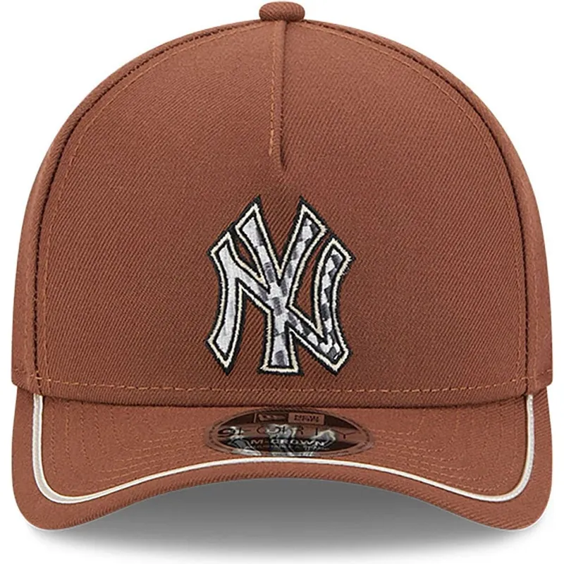 brazowa-zakrzywiona-czapka-snapback-9forty-m-crown-a-frame-motorsport-new-york-yankees-mlb-new-era