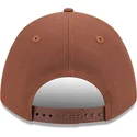 brazowa-czapka-z-daszkiem-typu-snapback-9forty-m-crown-a-frame-motorsport-new-york-yankees-mlb-od-new-era