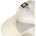 cappello-snapback-beige-e-bianco-con-visiera-curva-pato-lucas-loo11-daf2-looney-tunes-di-capslab