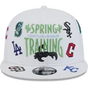 biala-czapka-z-plaskim-daszkiem-snapback-9fifty-scatter-spring-training-fan-pack-2025-z-logo-mlb-cactus-league-od-new-era